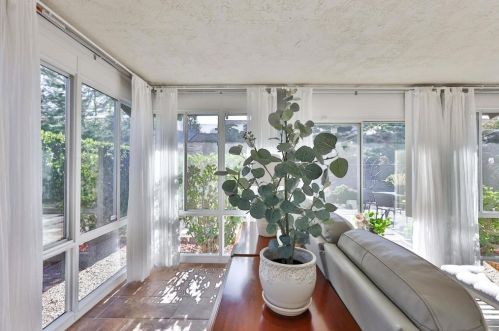 16670 Bernardo Oaks Dr, San Diego CA  92128-2837 exterior