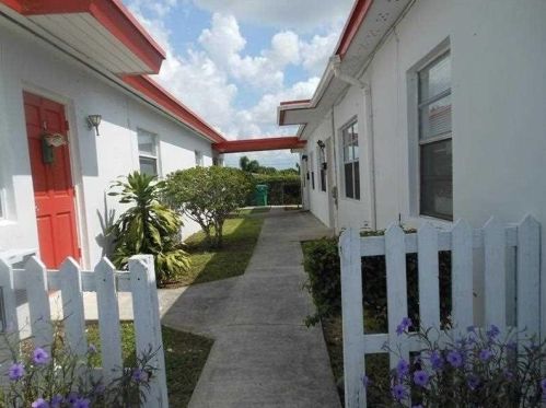 1172 34th St, West Palm Beach FL  33404-2986 exterior