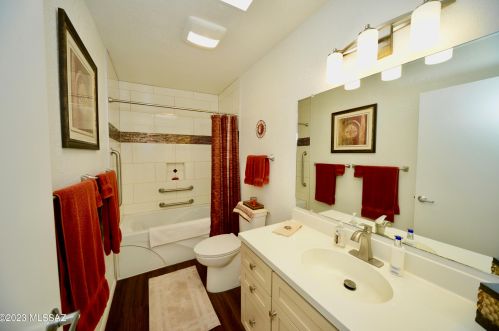 297 Calle Herboso, Green Valley AZ  85614-4114 exterior