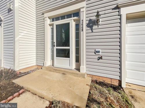 2449 Sugar Mill Way, Herndon VA  20171-3069 exterior