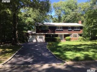 22 Josephine Ln, Northport, NY 11768-2708