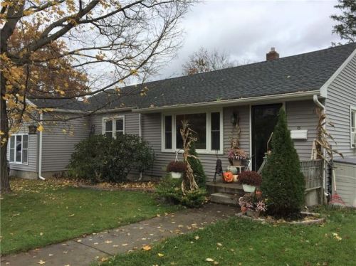 8 Pine St, Canisteo, NY 14823-1205