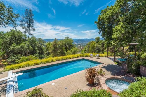 3155 Ridge Oaks Rd, Geyserville, CA 95441