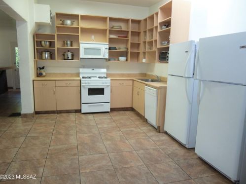 629 7th Ave, Tucson AZ  85705-8336 exterior