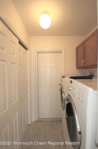 1 Redwood Dr, Tinton Falls NJ  07712-8711 exterior