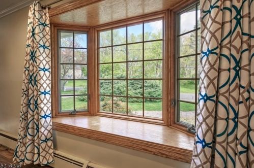 18 Sunnybrook Rd, Bernardsville NJ  07924-2713 exterior