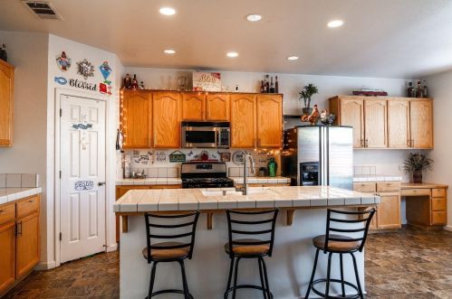 5812 Homewood Way, Riverbank CA  95367-9550 exterior