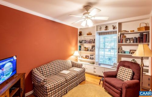 287 Jefferson Dr, Bybee VA 22963-3212 exterior