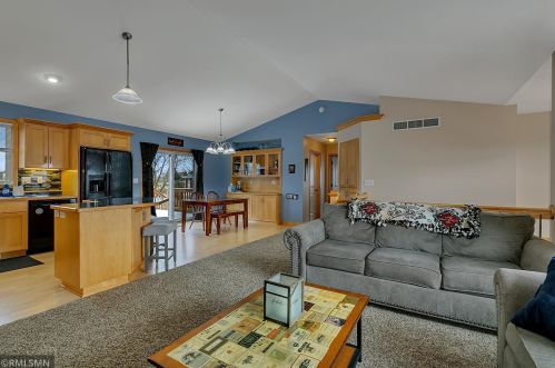 1251 Stone Ridge Rd, Sauk Rapids MN  56379-2583 exterior