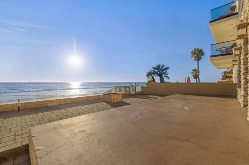 1105 Pacific St, Oceanside, CA 92054-4911