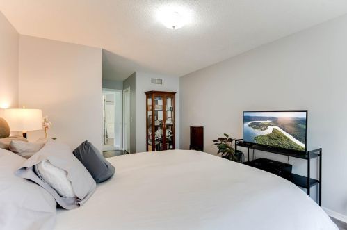 8582 Brinkley Ln, Inver Grove Heights MN  55076-5115 exterior