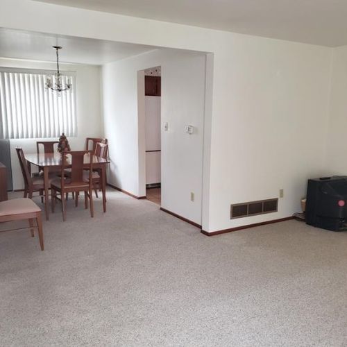 94 Lilmont Dr, Pittsburgh, PA 15218-2229