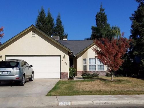 3220 Loyola Ave, Visalia, CA 93277-5021