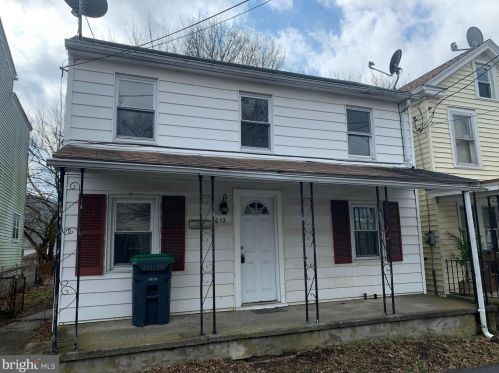 612 Railroad St, Schuylkill Haven, PA 17972-2115