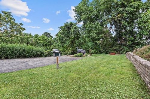 207 Dersam St, Mckeesport PA  15133-3512 exterior