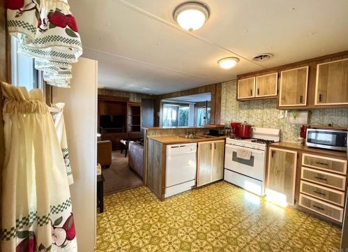 2950 Iris Ave, San Diego CA  92154-3465 exterior