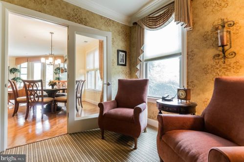 217 Cornerstone Dr, Newtown Square, PA 19073-4049