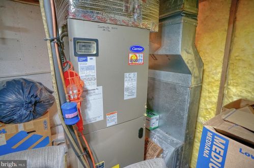 475 Woodcrest Dr, Navy Sup Dpt PA 17050-6854 exterior