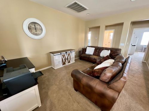 2504 Kodiak Dr, Modesto CA  95355-7957 exterior