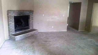 9813 Mark Twain Ave, Bakersfield, CA 93312-2418