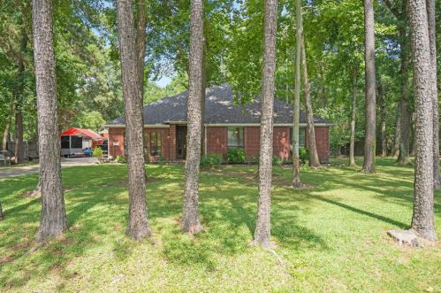 406 Westwood North Dr, Magnolia, TX 77354-1597