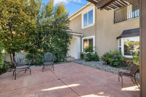 2340 Robinhood Pl, Orange CA  92867-1851 exterior