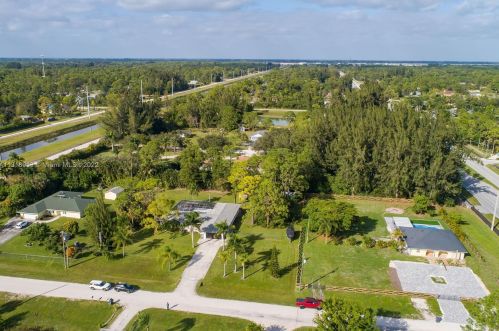 16745 Wiltshire Dr, Town Of Loxahatchee Groves FL  33470-4060 exterior
