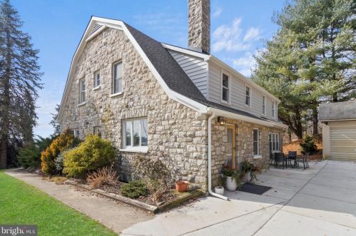 727 Baltimore Pike, Kennett Sq PA  19348-2405 exterior