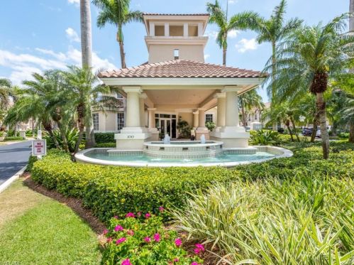 101 Colonade Cir, Naples FL 34103-8705 exterior