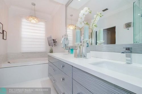 16408 39th St, Hollywood FL  33027-4639 exterior