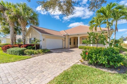8506 Deimille Ct, Naples FL  34114-2712 exterior