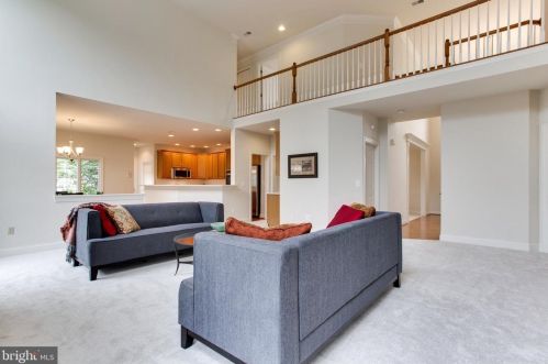 5594 Tucson Ct, Haymarket VA  20169-3145 exterior