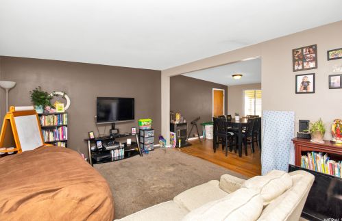 1526 200, Clearfield, UT 84015-2861