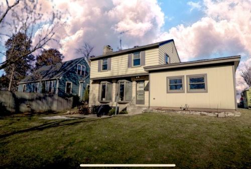 709 Washington St, Oconomowoc, WI 53066-3109