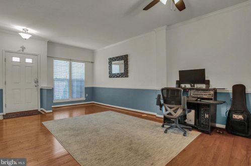 250 Savanna Dr, Pottstown PA  19465-6603 exterior