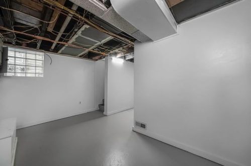 2738 Connecticut Ave, Pittsburgh PA 15216-1934 exterior