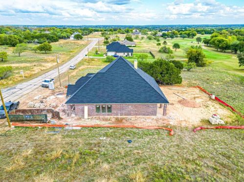 19047 White Bluff Dr, Whitney, TX 76692-9640