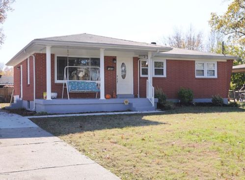 5804 Benny Rd, Louisville, KY 40258-2006
