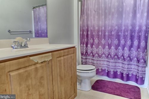 43 Wooten Ct, Dover DE  19904-3863 exterior