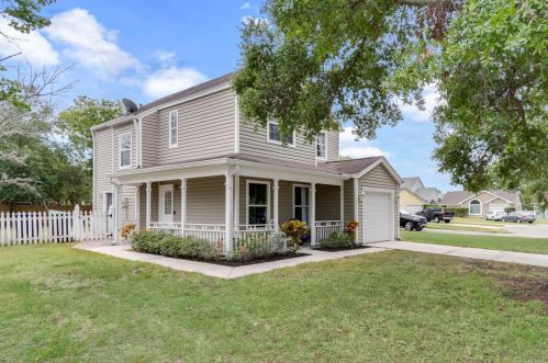 215 Tom Sawyer Ct, Orlando, FL 32828-8934