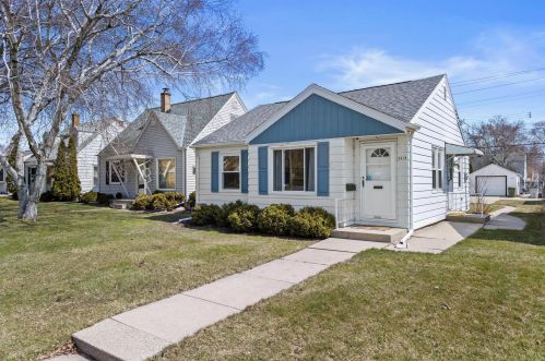 3418 92nd St, Milwaukee WI  53227-4418 exterior