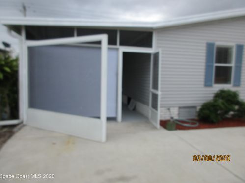 1039 Wren Cir, Sebastian, FL 32976-7510