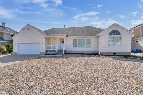 845 Ensign Dr, Lacey NJ  08731-3031 exterior