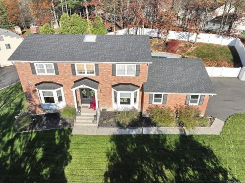 2 Dawson Rd, Thiells NY  10984-1508 exterior