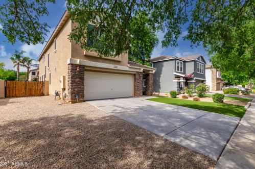 4048 Constitution Ct, Gilbert, AZ 85296-9605