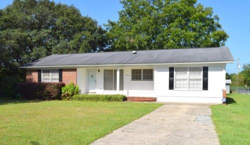 4649 Smokey Rd, Graceville, FL 32440-4473