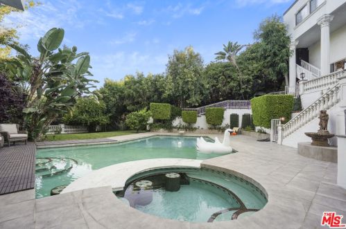 3511 Berry Dr, North Hollywood CA  91604-3862 exterior