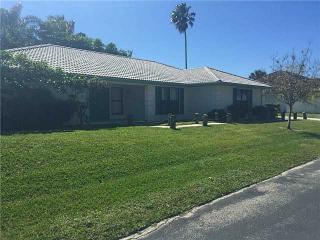 8616 Gulfstream Pl, Hobe Sound FL  33455-4204 exterior