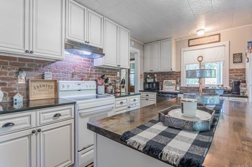 117 Kaisertown Rd, Montgomery NY  12549-2330 exterior