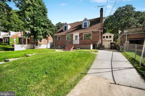 3823 Pope St, Washington, DC 20020-2357